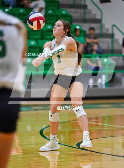 Thumbnail 2 in Cuero vs Goliad photogallery.
