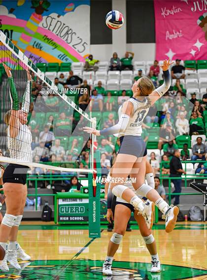 Thumbnail 1 in Cuero vs Goliad photogallery.
