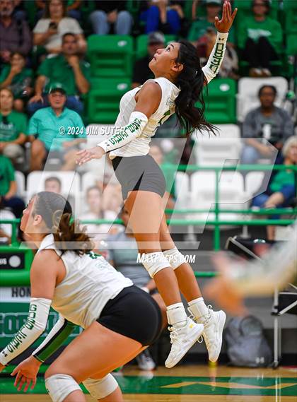 Thumbnail 1 in Cuero vs Goliad photogallery.