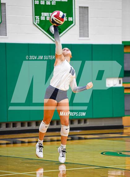 Thumbnail 2 in Cuero vs Goliad photogallery.