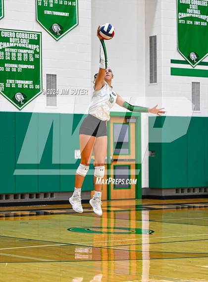 Thumbnail 1 in Cuero vs Goliad photogallery.