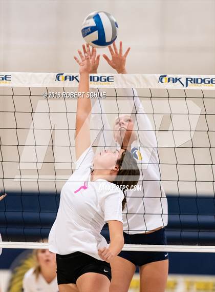 Thumbnail 1 in Del Oro @ Oak Ridge photogallery.