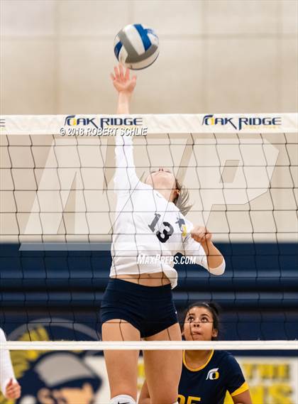Thumbnail 3 in Del Oro @ Oak Ridge photogallery.