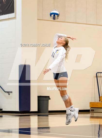 Thumbnail 3 in Del Oro @ Oak Ridge photogallery.