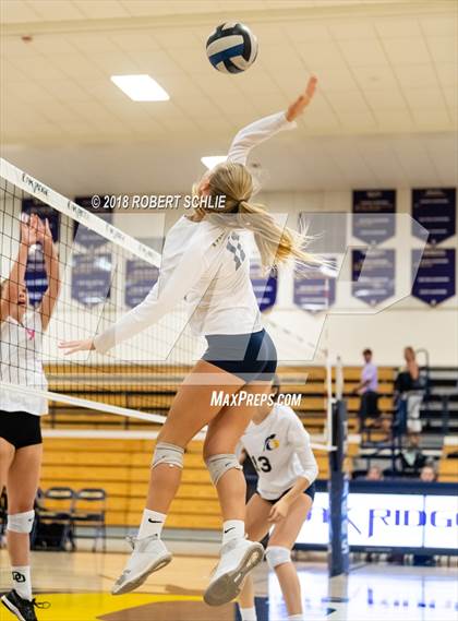 Thumbnail 3 in Del Oro @ Oak Ridge photogallery.