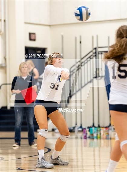 Thumbnail 3 in Del Oro @ Oak Ridge photogallery.