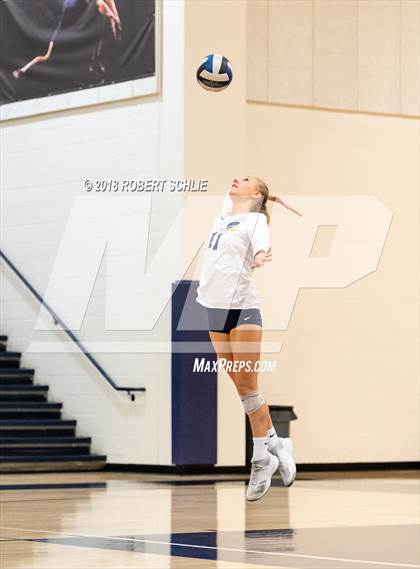 Thumbnail 2 in Del Oro @ Oak Ridge photogallery.