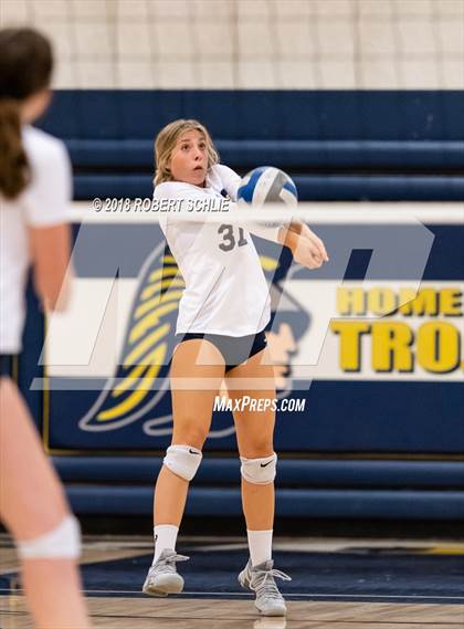 Thumbnail 2 in Del Oro @ Oak Ridge photogallery.