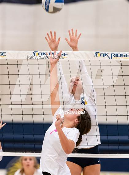 Thumbnail 3 in Del Oro @ Oak Ridge photogallery.