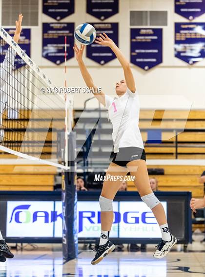 Thumbnail 1 in Del Oro @ Oak Ridge photogallery.