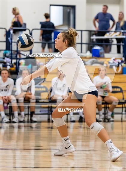 Thumbnail 1 in Del Oro @ Oak Ridge photogallery.