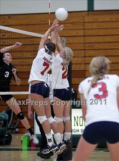 Thumbnail 3 in Appleton East @ Oshkosh North photogallery.