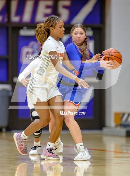 Thumbnail 3 in Oak Ridge @ Grand Oaks photogallery.