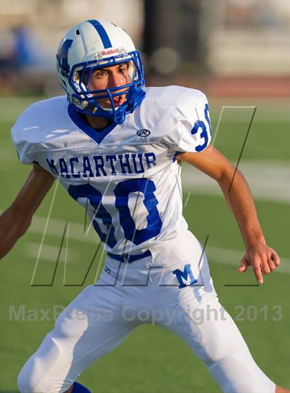 Thumbnail 3 in MacArthur @ Warren photogallery.