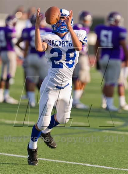 Thumbnail 1 in MacArthur @ Warren photogallery.