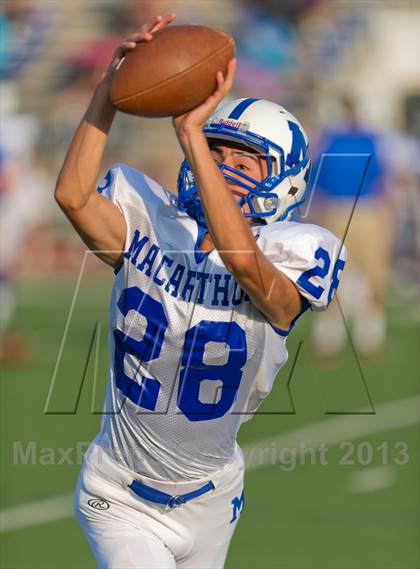 Thumbnail 1 in MacArthur @ Warren photogallery.