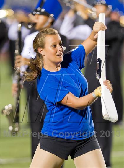 Thumbnail 2 in MacArthur @ Warren photogallery.