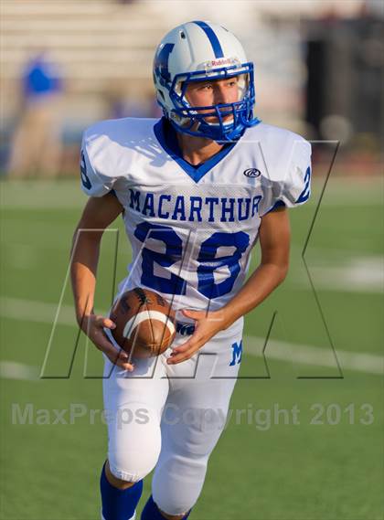 Thumbnail 2 in MacArthur @ Warren photogallery.
