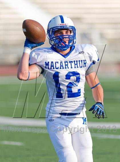 Thumbnail 2 in MacArthur @ Warren photogallery.