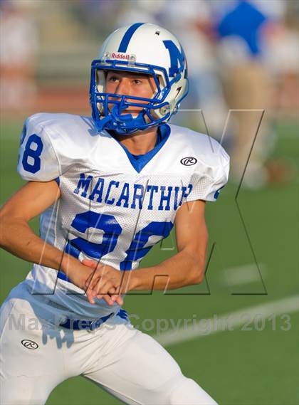 Thumbnail 3 in MacArthur @ Warren photogallery.