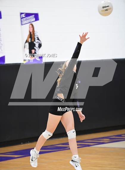 Thumbnail 3 in Camp Verde @ Northwest Christian (Senior Night) photogallery.