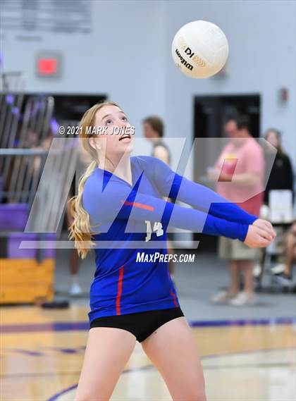 Thumbnail 1 in Camp Verde @ Northwest Christian (Senior Night) photogallery.