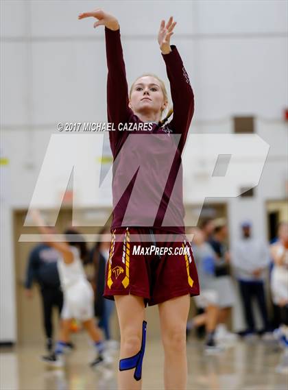 Thumbnail 1 in Torrey Pines @ San Pasqual (Tip-Off Classic) photogallery.