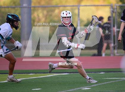 Thumbnail 3 in San Clemente vs Aliso Niguel (CIF-SS D2 Semifinal) photogallery.