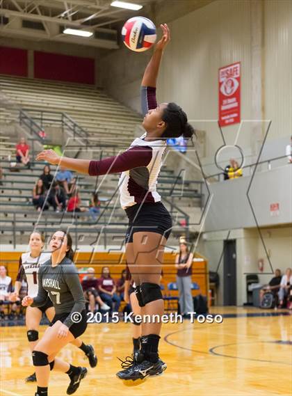 Thumbnail 3 in Taft vs Marshall photogallery.