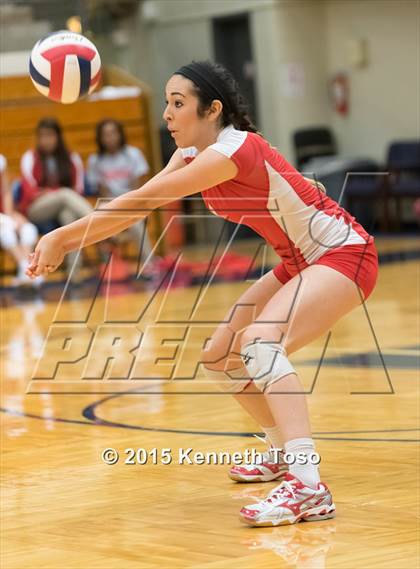Thumbnail 3 in Taft vs Marshall photogallery.