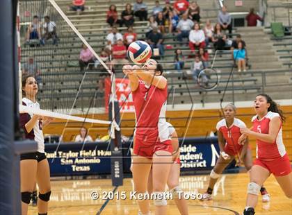 Thumbnail 3 in Taft vs Marshall photogallery.