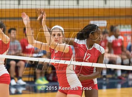 Thumbnail 1 in Taft vs Marshall photogallery.