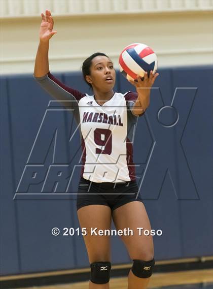 Thumbnail 2 in Taft vs Marshall photogallery.