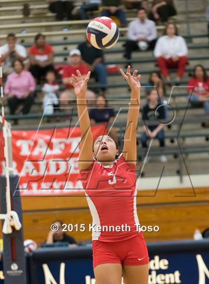 Thumbnail 1 in Taft vs Marshall photogallery.