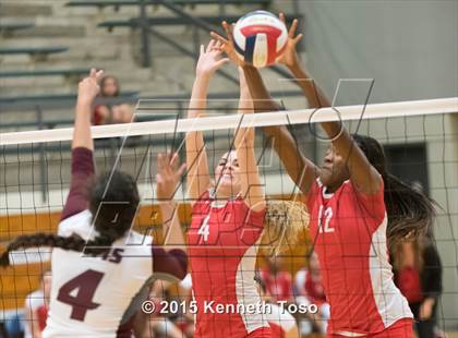 Thumbnail 2 in Taft vs Marshall photogallery.