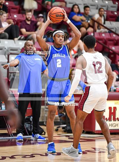 Thumbnail 1 in C.H. Yoe vs Connally (Cameron Chamber Christmas Classic) photogallery.