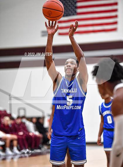 Thumbnail 2 in C.H. Yoe vs Connally (Cameron Chamber Christmas Classic) photogallery.