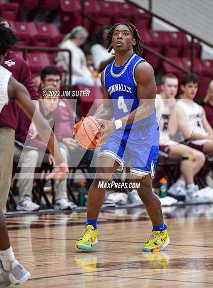 Thumbnail 1 in C.H. Yoe vs Connally (Cameron Chamber Christmas Classic) photogallery.
