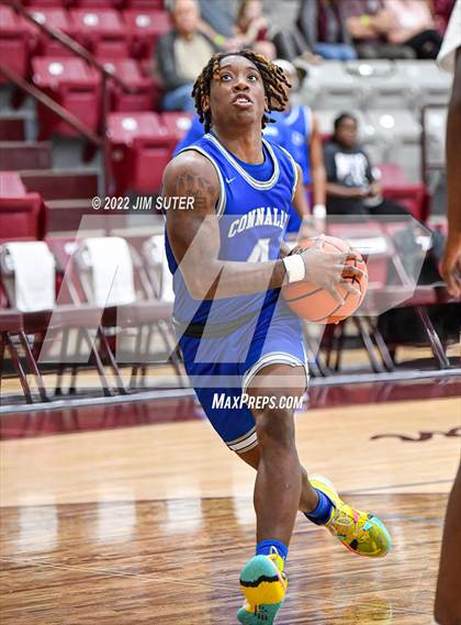 Thumbnail 3 in C.H. Yoe vs Connally (Cameron Chamber Christmas Classic) photogallery.