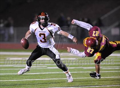 Thumbnail 2 in Woodside vs. Menlo-Atherton (CIF CCS Large School Division Playoffs) photogallery.