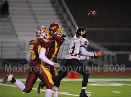 Thumbnail 3 in Woodside vs. Menlo-Atherton (CIF CCS Large School Division Playoffs) photogallery.