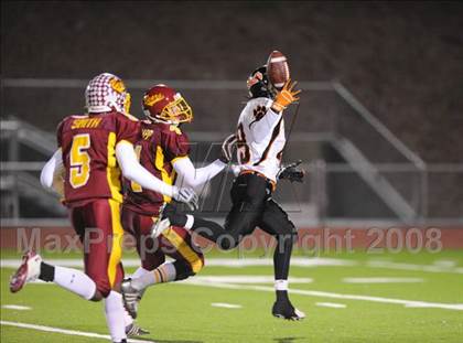 Thumbnail 1 in Woodside vs. Menlo-Atherton (CIF CCS Large School Division Playoffs) photogallery.