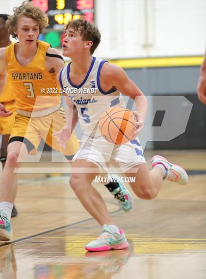 Thumbnail 2 in Longmont vs. Thomas Jefferson photogallery.