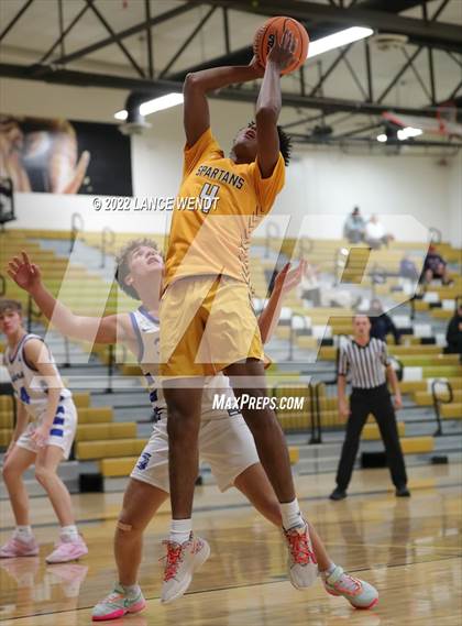Thumbnail 3 in Longmont vs. Thomas Jefferson photogallery.
