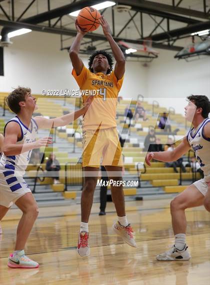 Thumbnail 2 in Longmont vs. Thomas Jefferson photogallery.