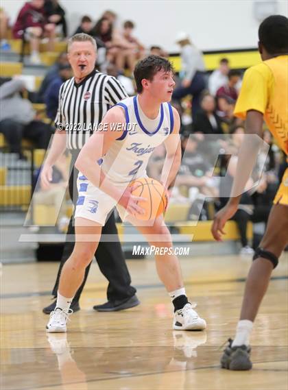 Thumbnail 3 in Longmont vs. Thomas Jefferson photogallery.