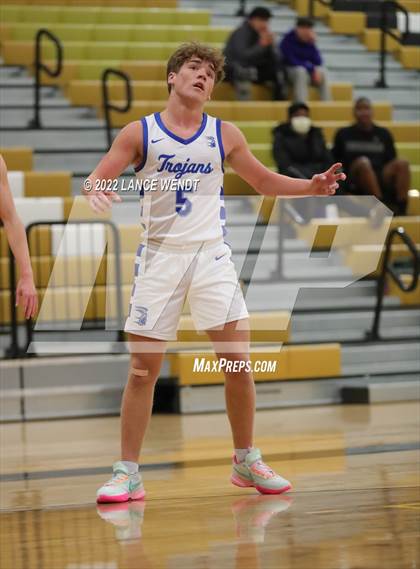 Thumbnail 3 in Longmont vs. Thomas Jefferson photogallery.