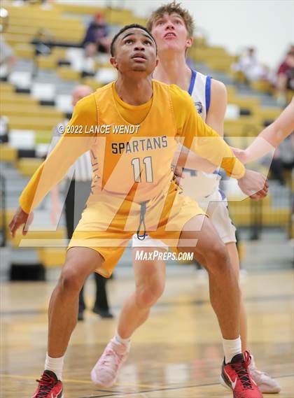 Thumbnail 2 in Longmont vs. Thomas Jefferson photogallery.