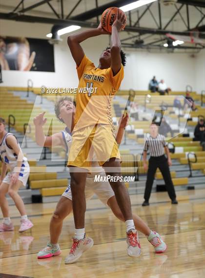 Thumbnail 2 in Longmont vs. Thomas Jefferson photogallery.