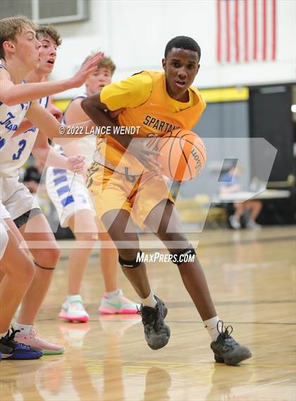 Thumbnail 2 in Longmont vs. Thomas Jefferson photogallery.